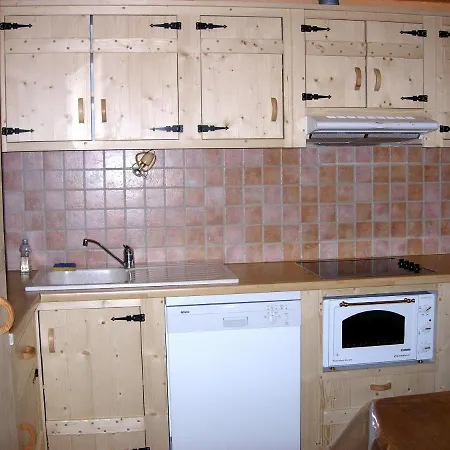 Appartement Borot2 *